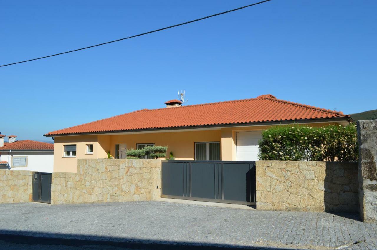Al Ribeiro Apartment Povoa de Lanhoso Exterior photo